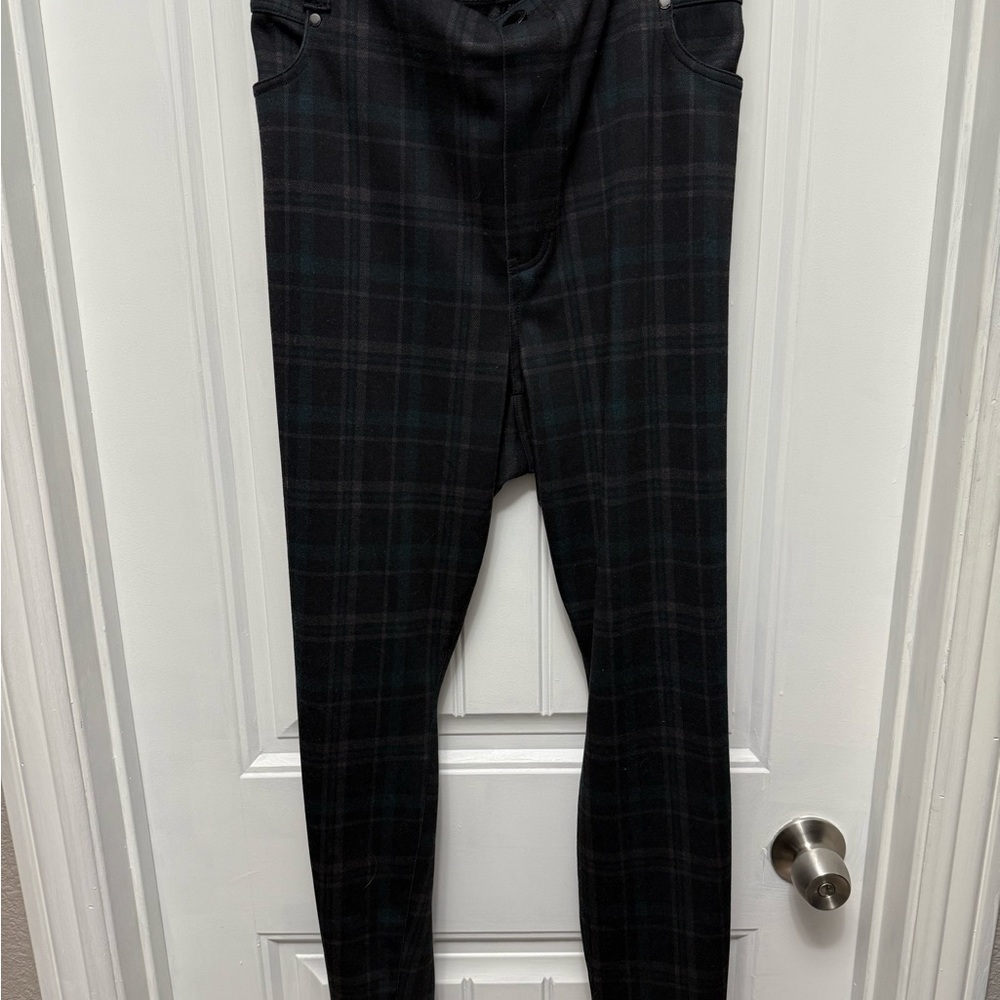 Liverpool Black Plaid Skinny Pants